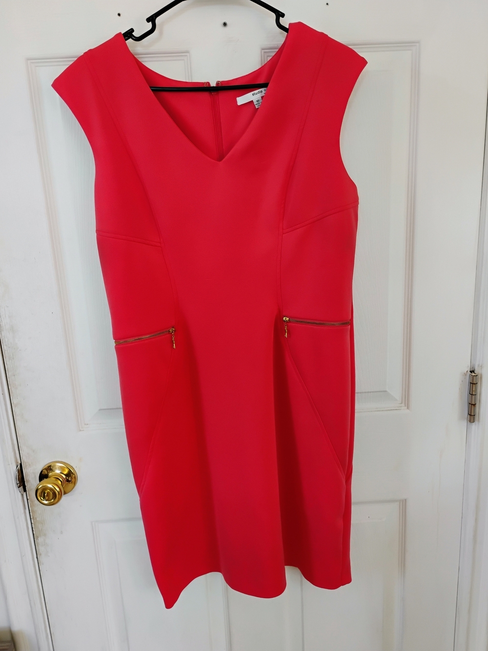 Studio One V-Neck Cap-Sleeve Sheath Dress in Coral Pink
